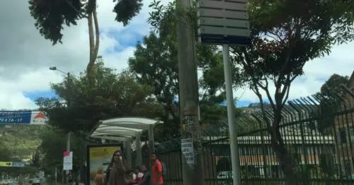 PARADERO SITP COMUNIDAD HIJAS DE MARIA AUXILIADORA  319A01